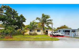 1185 Nw 134th St, North Miami