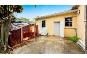 1185 NW 134th St, North Miami, FL 33168 Sold 10/03/25