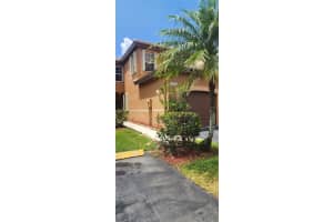 1411 Barcelona Way 1-27 Weston, FL 33327 - MLS#A11849147