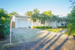 355 Redwood Ln Key Biscayne, FL 33149 - MLS#A11849162