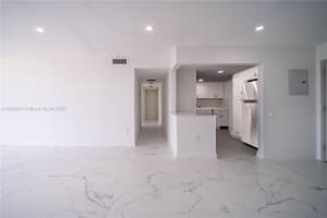 2500 Ne 135th St B-109 North Miami, FL 33181 - MLS#A11849241