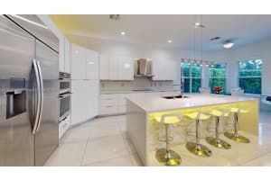 1946 Harbor View Cir Weston, FL 33327 - MLS#A11849244