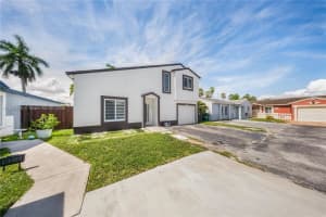 18858 Nw 63rd Ct Cir Hialeah, FL 33015 - MLS#A11849276
