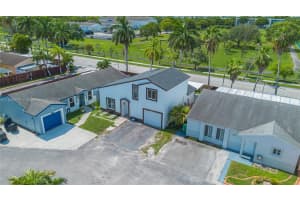 18858 Nw 63rd Ct Cir Hialeah, FL 33015 - MLS#A11849276
