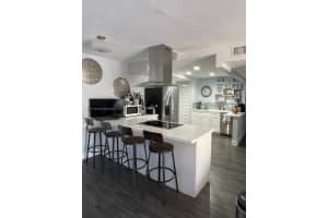 13700 Sw 62nd St 213, Miami