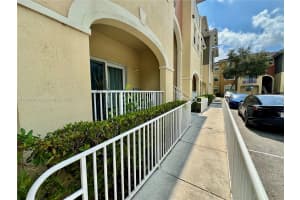 10870 Nw 88th Ter 103 Doral, FL 33178 - MLS#A11849323