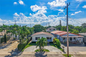 250 NW 61st Ave, Miami, FL 33126 - MLS#A11849333