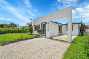 5658 Sw 1st St, Miami