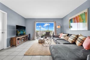 3050 Ne 16th Ave 605, Oakland Park