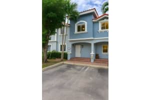 11651 Ne 18th Dr 11651 North Miami, FL 33181 - MLS#A11849421