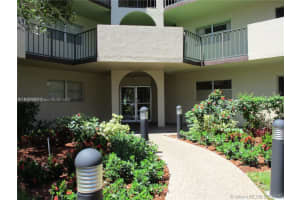 6300 S Falls Cir Dr 314, Lauderhill