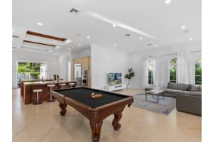 1223 Jackson St Hollywood, FL 33019 - MLS#A11849459