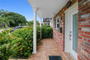 2245 NE 122nd St 2245, North Miami, FL 33181 - MLS#A11849465