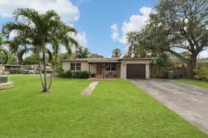 6616 SW 2nd Ct, Pembroke Pines, FL 33023 - MLS#A11849470