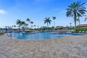 1100 Chinaberry Dr Weston, FL 33327 - MLS#A11849473