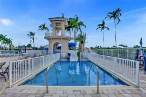 1100 Chinaberry Dr Weston, FL 33327 - MLS#A11849473