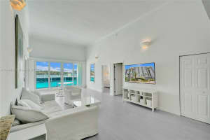 6770 Indian Creek Dr T-O, Miami Beach, FL 33141 - MLS#A11849488