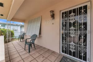 2238 Nw 58th St, Miami