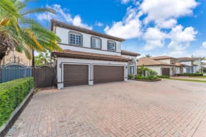 5051 Sw 163rd Ct Miami, FL 33185 - MLS#A11849513