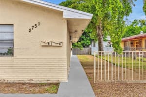 2751 Nw 14th Ct 2 Fort Lauderdale, FL 33311 - MLS#A11849551