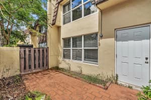 3750 Sw 60th Ter 1 Davie, FL 33314 - MLS#A11849582