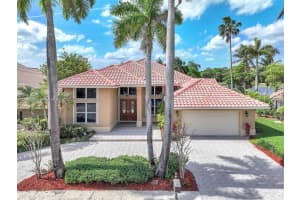620 W Laurel Ln W Pembroke Pines, FL 33027 - MLS#A11849600