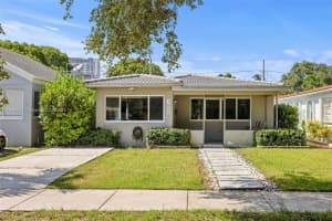 1655 Jefferson St, Hollywood, FL 33020 - MLS#A11849603