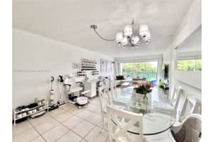 9120 Fontainebleau Blvd 404 Miami, FL 33172 - MLS#A11849623