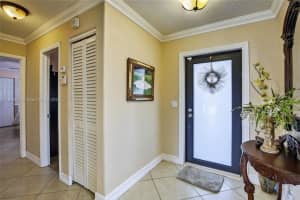 1700 Nw 111th Ave Pembroke Pines, FL 33026 - MLS#A11849631