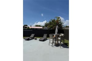 10333 Sw 6th St Sweetwater, FL 33174 - MLS#A11849635