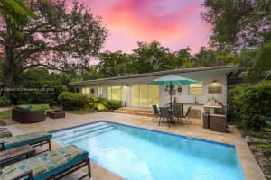 415 Garlenda Ave, Coral Gables, FL 33146 Sold 09/11/25