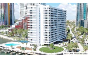 200 Se 15th Rd 4e, Miami