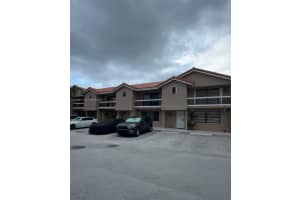 570 Nw 109th Ave 1204, Miami