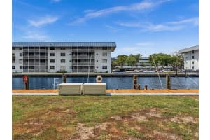3600 NE 170th St 102, North Miami Beach, FL 33160 - MLS#A11849721