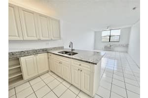 2401 Riverside Dr 417-B, Coral Springs, FL 33065 - MLS#A11849743