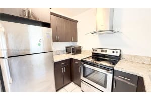 3200 NW 5th Ter 8, Pompano Beach, FL 33064 - MLS#A11849745
