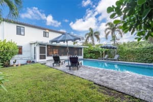 541 Ne 105th St, Miami Shores