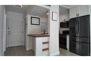 120 Royal Palm Rd 107 Hialeah Gardens, FL 33016 - MLS#A11849801