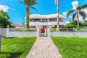 3344 NE 167th St, North Miami Beach, FL 33160 - MLS#A11849803