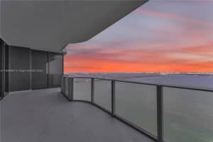 700 Ne 24th St 4402, Miami