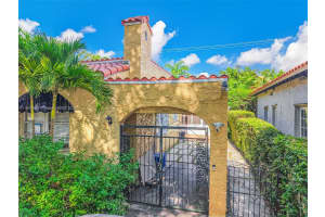 1214 Madrid St Eff Coral Gables, FL 33134 - MLS#A11849859