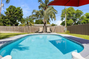 809 NW 6th Ave, Dania Beach, FL 33004 - MLS#A11849873