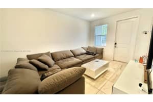 181 SW 170th Ave, Pembroke Pines, FL 33027 - MLS#A11849910
