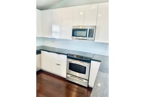 49 E Tara Lakes Dr E, Boynton Beach, FL 33436 - MLS#A11849917