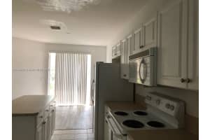 1911 Hibiscus Ln Riviera Beach, FL 33404 - MLS#A11849928