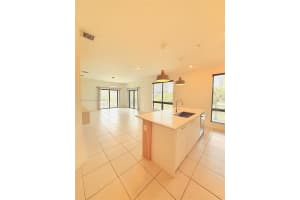 8001 NW 41st St F-207, Doral, FL 33166 - MLS#A11849930