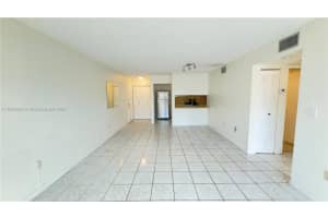 460 W Park Dr 106 Miami, FL 33172 - MLS#A11849955