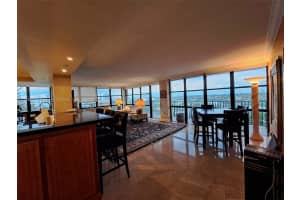 1000 Parkview Dr 1031, Hallandale Beach