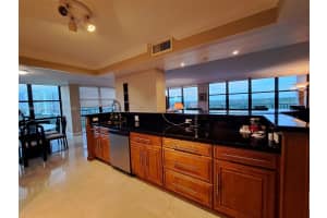 1000 Parkview Dr 1031, Hallandale Beach, FL 33009 - MLS#A11849977