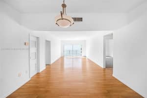 1880 S Treasure Dr 4m North Bay Village, FL 33141 - MLS#A11850081